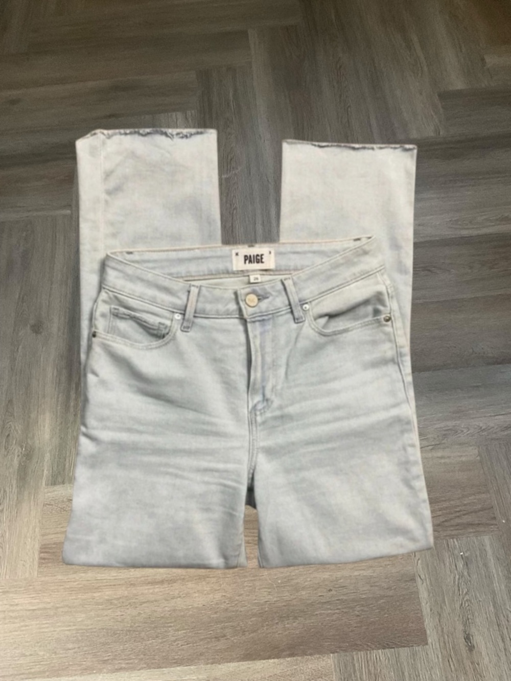 PAIGE Cindy Crop Distressed Frayed Hem Jeans Womens 26 Light Wash Blue Classic